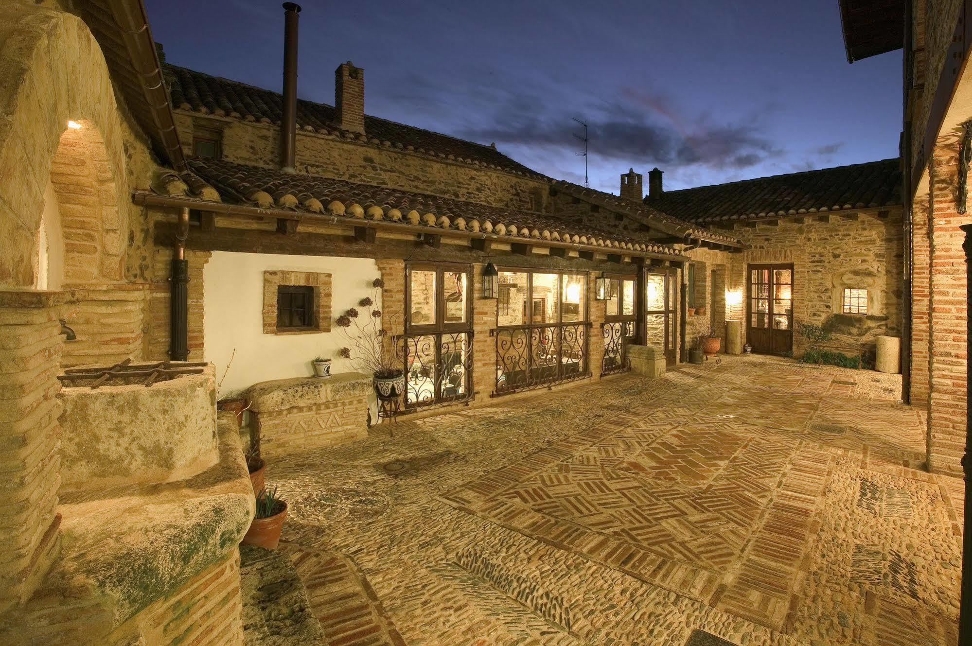 Hosteria Camino Luyego de Somoza Exteriör bild