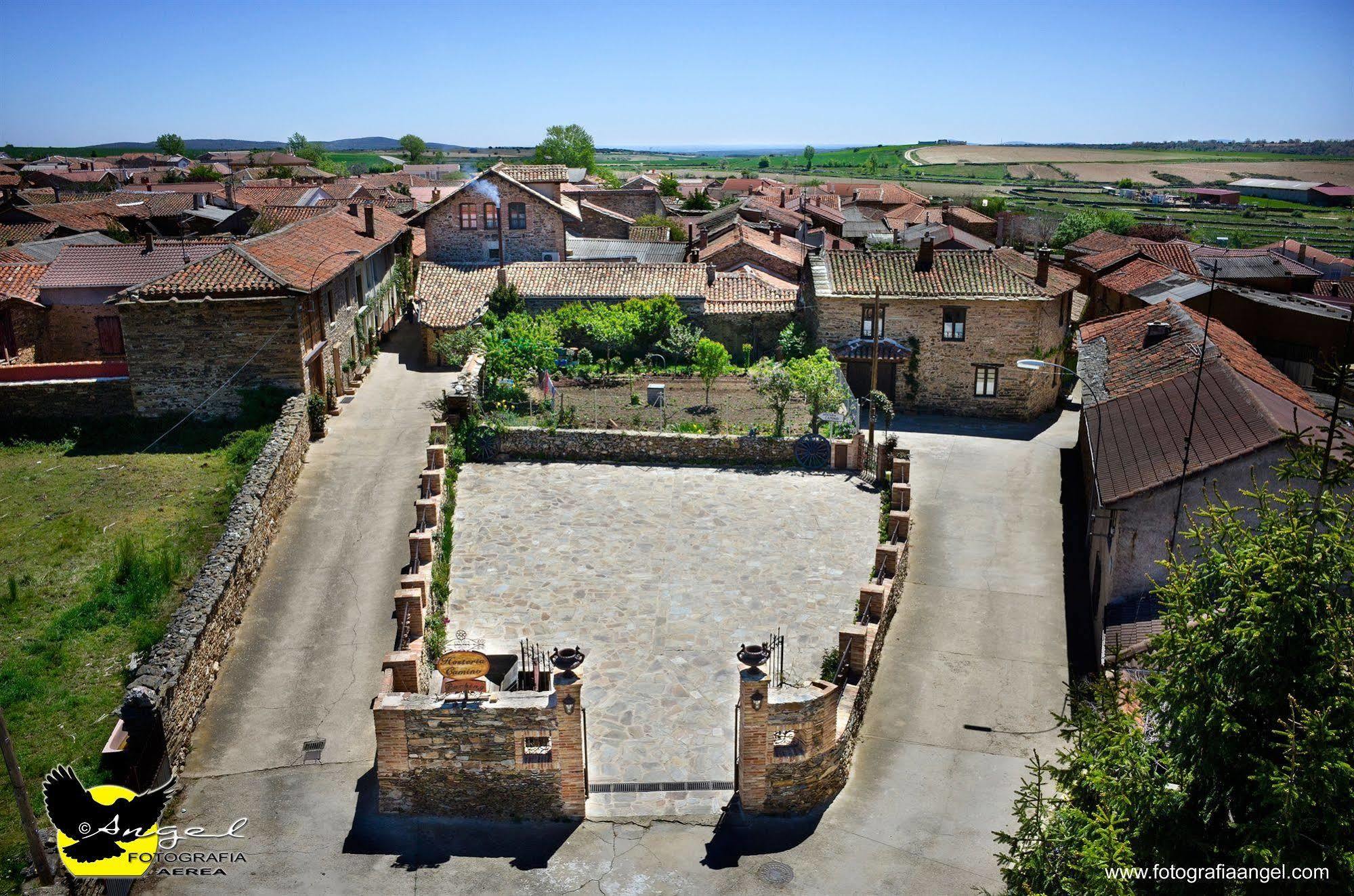 Hosteria Camino Luyego de Somoza Exteriör bild