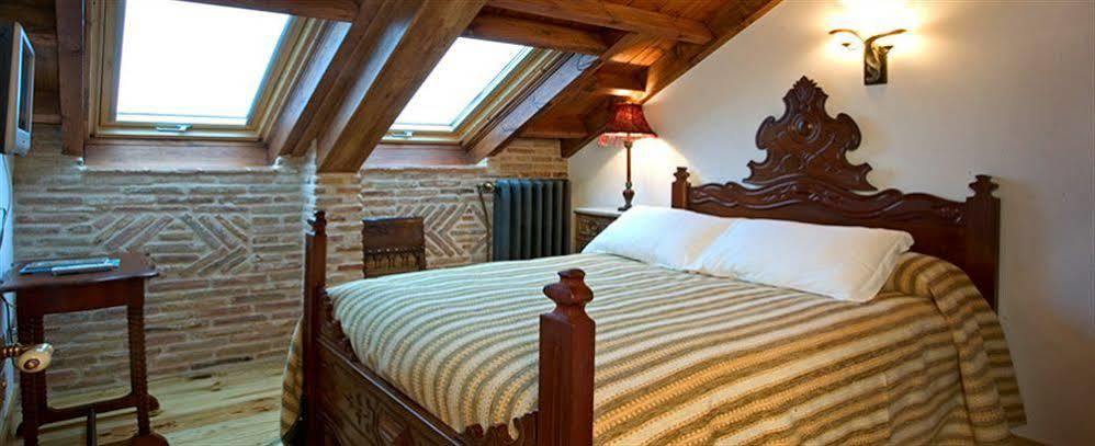 Hosteria Camino Luyego de Somoza Exteriör bild