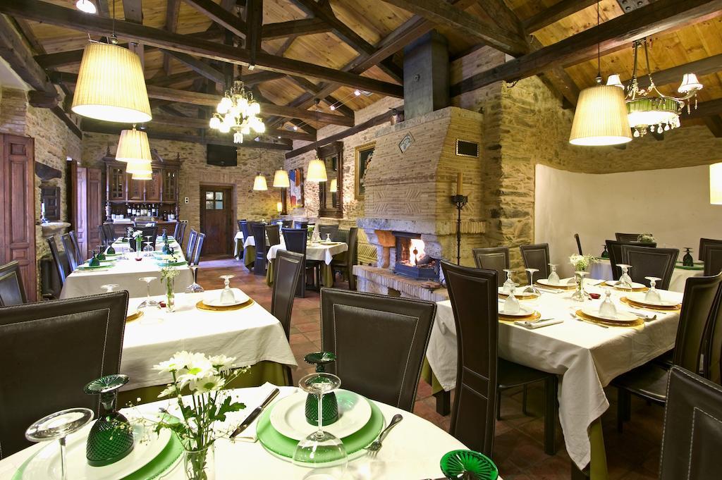 Hosteria Camino Luyego de Somoza Exteriör bild